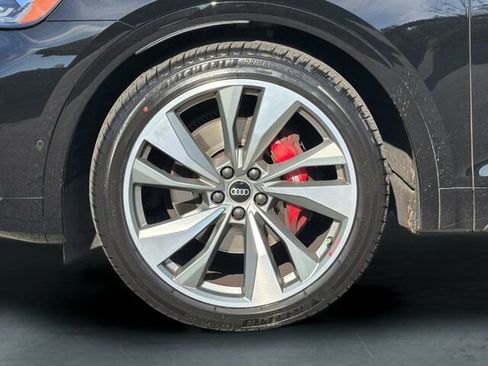 Used 2021 Audi SQ5 Prestige image 36