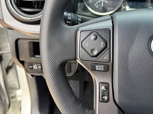 Used 2019 Toyota Tacoma TRD Pro AWD/4WD image 17
