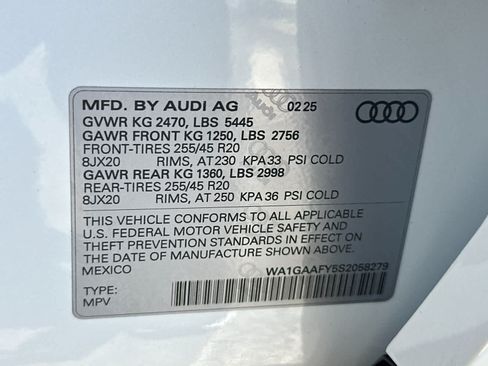 Used 2025 Audi Q5 2.0T Premium w/ Convenience Plus Package AWD/4WD image 29