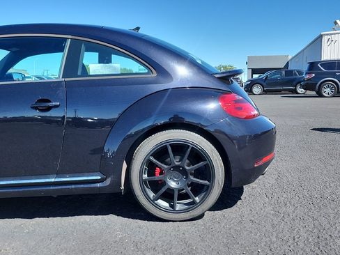 Used 2014 Volkswagen Beetle R-Line FWD image 9