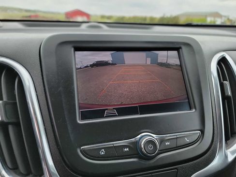Used 2024 Chevrolet Equinox LT AWD/4WD image 17