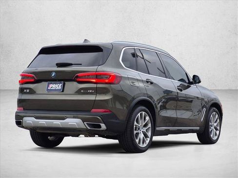 Used 2022 BMW X5 xDrive45e w/ Climate Comfort Package AWD/4WD image 5