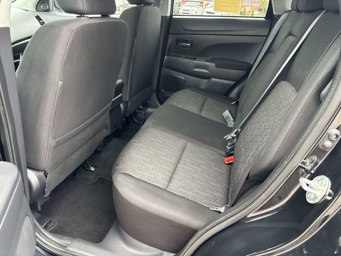 Used 2024 Mitsubishi Outlander Sport ES image 12