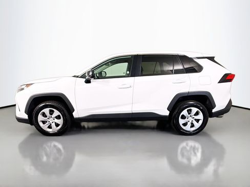 Used 2024 Toyota RAV4 LE FWD image 6