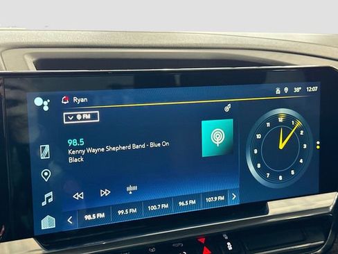 Used 2022 Chevrolet Silverado 1500 LT image 16