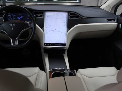 Used 2018 Tesla Model X 100D image 21