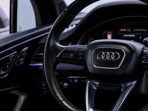 Used 2018 Audi Q7 3.0T Prestige w/ Prestige Package image 24