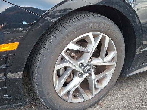 Used 2023 Hyundai Sonata SEL w/ Preferred Accessory Package image 6