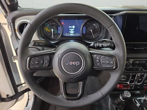 Used 2025 Jeep Wrangler Unlimited Sport S 4xe AWD/4WD image 15