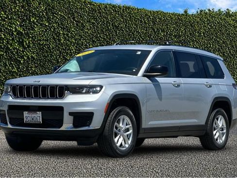 Used 2022 Jeep Grand Cherokee L Laredo w/ Luxury Tech Group I AWD/4WD image 9