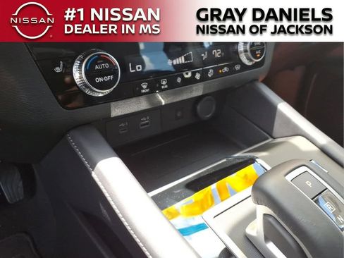 New 2026 Nissan Rogue SL AWD/4WD image 18