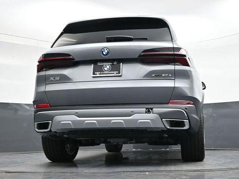 Used 2026 BMW X5 xDrive50e w/ Climate Comfort Package image 31