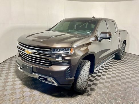 Used 2019 Chevrolet Silverado 1500 High Country w/ Technology Package AWD/4WD image 12