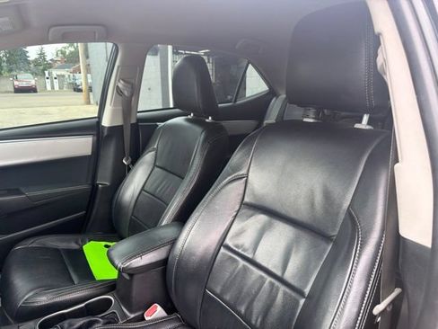 Used 2015 Toyota Corolla LE FWD image 12