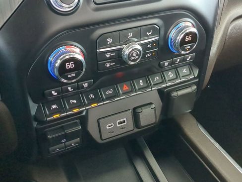 Used 2021 GMC Sierra 1500 Denali w/ Denali Ultimate Package image 19
