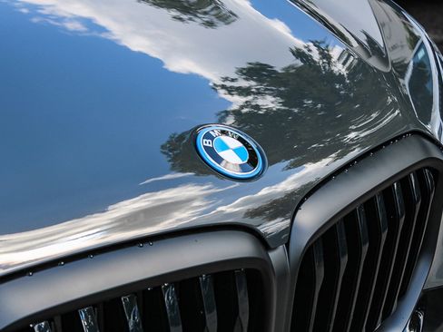 New 2026 BMW X5 xDrive50e w/ Executive Package image 9