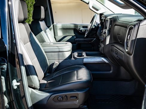 Used 2020 Chevrolet Silverado 1500 LTZ w/ LTZ Premium Package image 22