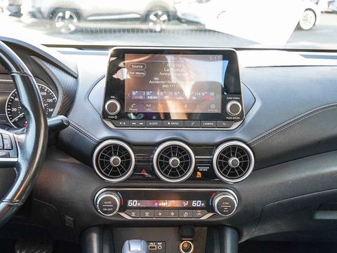 Certified 2021 Nissan Sentra SV image 14