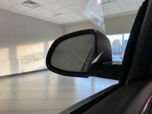 Used 2024 BMW X3 xDrive30i image 41