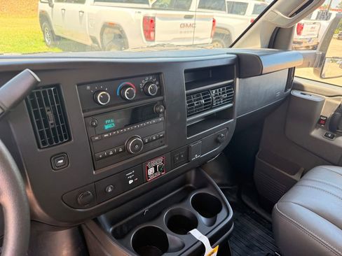 New 2026 Chevrolet Express 3500 w/ Power Convenience Package RWD image 15