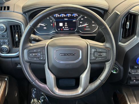 Used 2021 GMC Sierra 1500 Denali AWD/4WD image 17