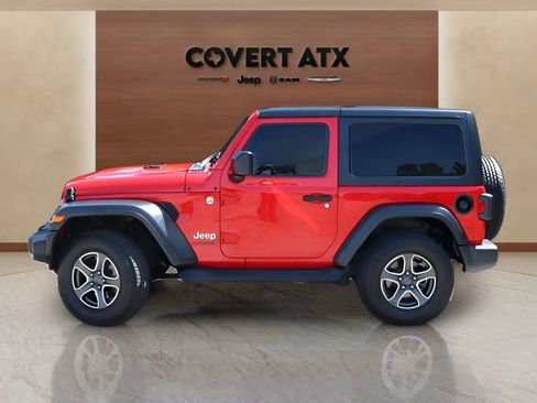 Used 2020 Jeep Wrangler Sport AWD/4WD image 2