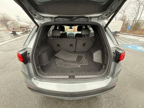 Used 2023 Chevrolet Equinox RS image 11