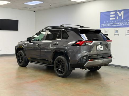Used 2020 Toyota RAV4 XSE AWD/4WD image 10