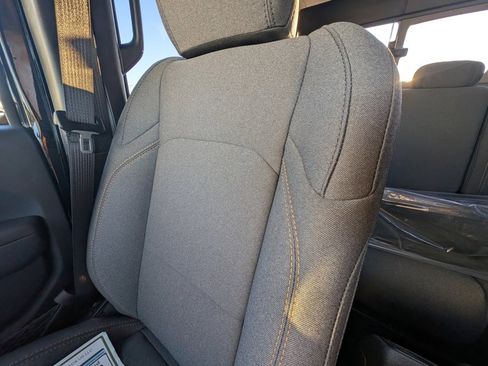 New 2026 Jeep Gladiator Sport image 12