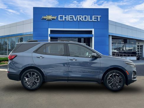 Certified 2024 Chevrolet Equinox RS FWD image 5