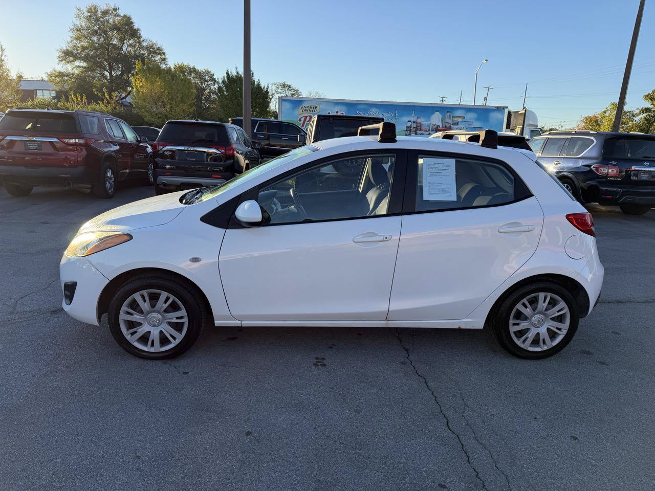 Used 2012 MAZDA MAZDA2 Sport FWD image 6