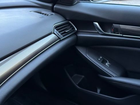 Used 2022 Honda Accord Sport image 29