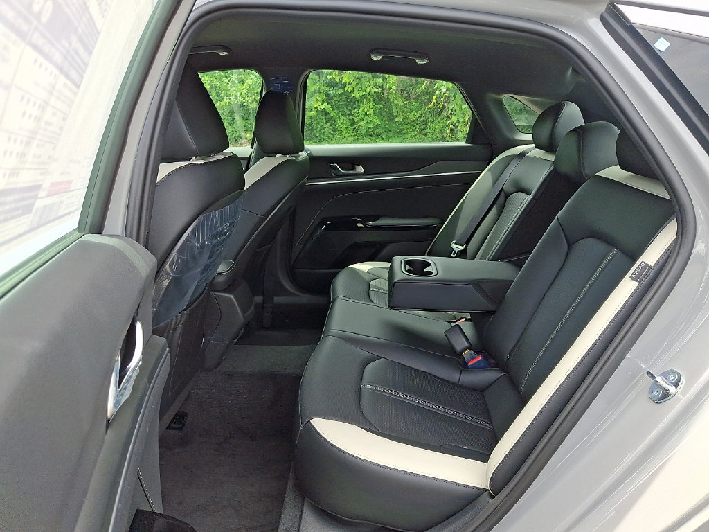 New 2026 Kia K5 GT-Line AWD/4WD image 5