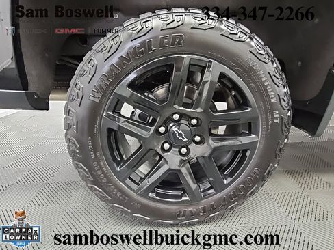 Used 2025 Chevrolet Silverado 1500 LT Trail Boss w/ Convenience Package II AWD/4WD image 49