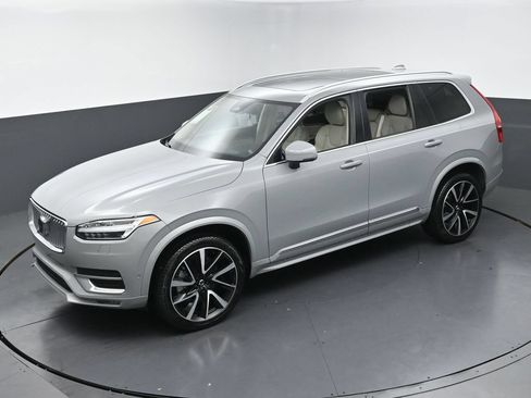 Used 2025 Volvo XC90 B5 Plus w/ Protection Package AWD/4WD image 42