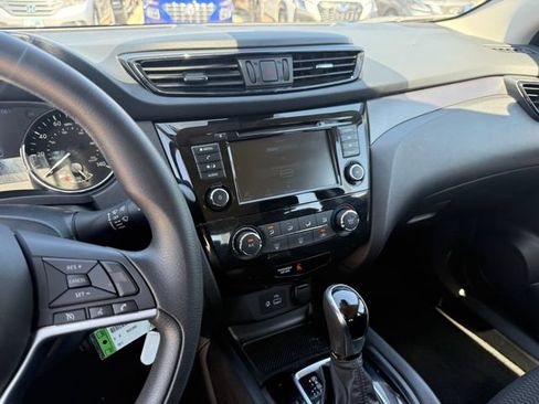 Used 2020 Nissan Rogue Sport S FWD image 16
