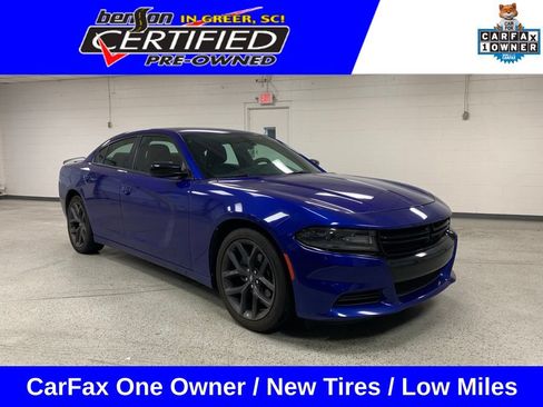 Used 2021 Dodge Charger SXT w/ Blacktop Package RWD image 1