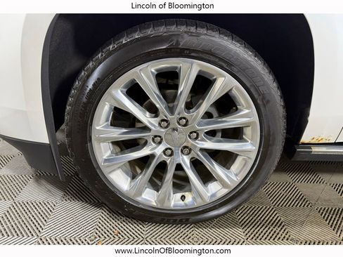 Used 2016 Cadillac Escalade ESV Platinum image 12