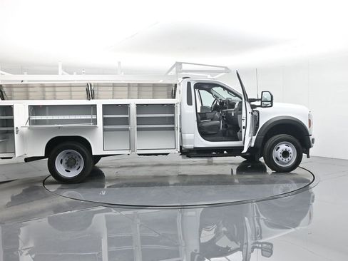 New 2025 Ford F550 2WD Regular Cab Super Duty image 4