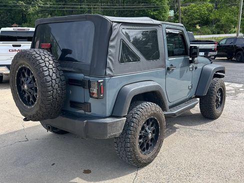 Used 2015 Jeep Wrangler Sport AWD/4WD image 5