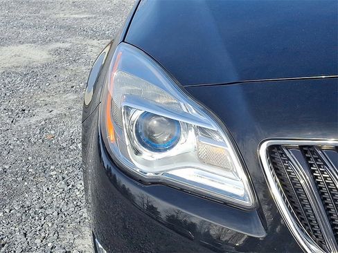 Used 2015 Buick Regal AWD image 12