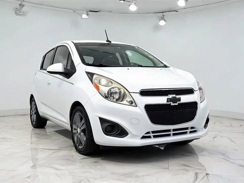 Used 2014 Chevrolet Spark LT image 5