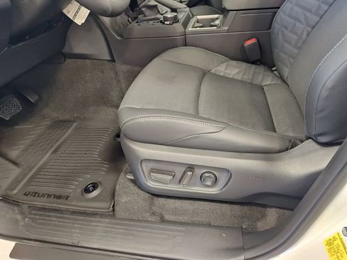 Used 2026 Toyota 4Runner TRD Off-Road Premium AWD/4WD image 28