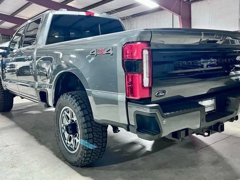 Used 2025 Ford F250 Platinum AWD/4WD image 6