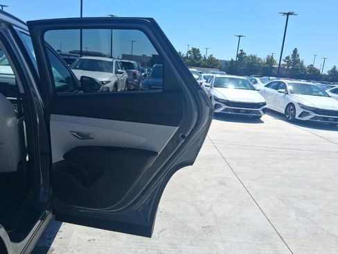 New 2025 Hyundai Tucson SEL FWD image 11
