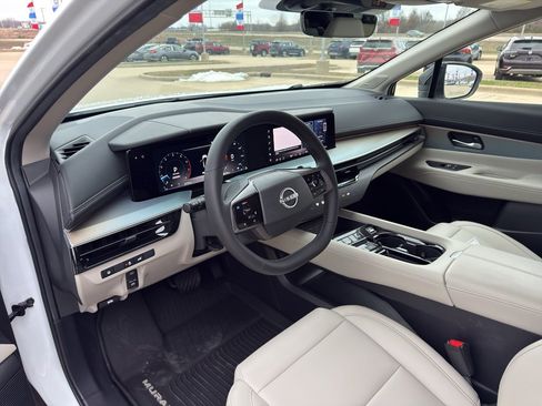 Used 2025 Nissan Murano SL image 9