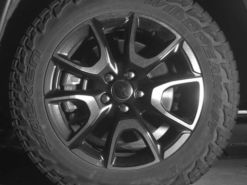 Used 2025 Jeep Compass Trailhawk AWD/4WD image 12