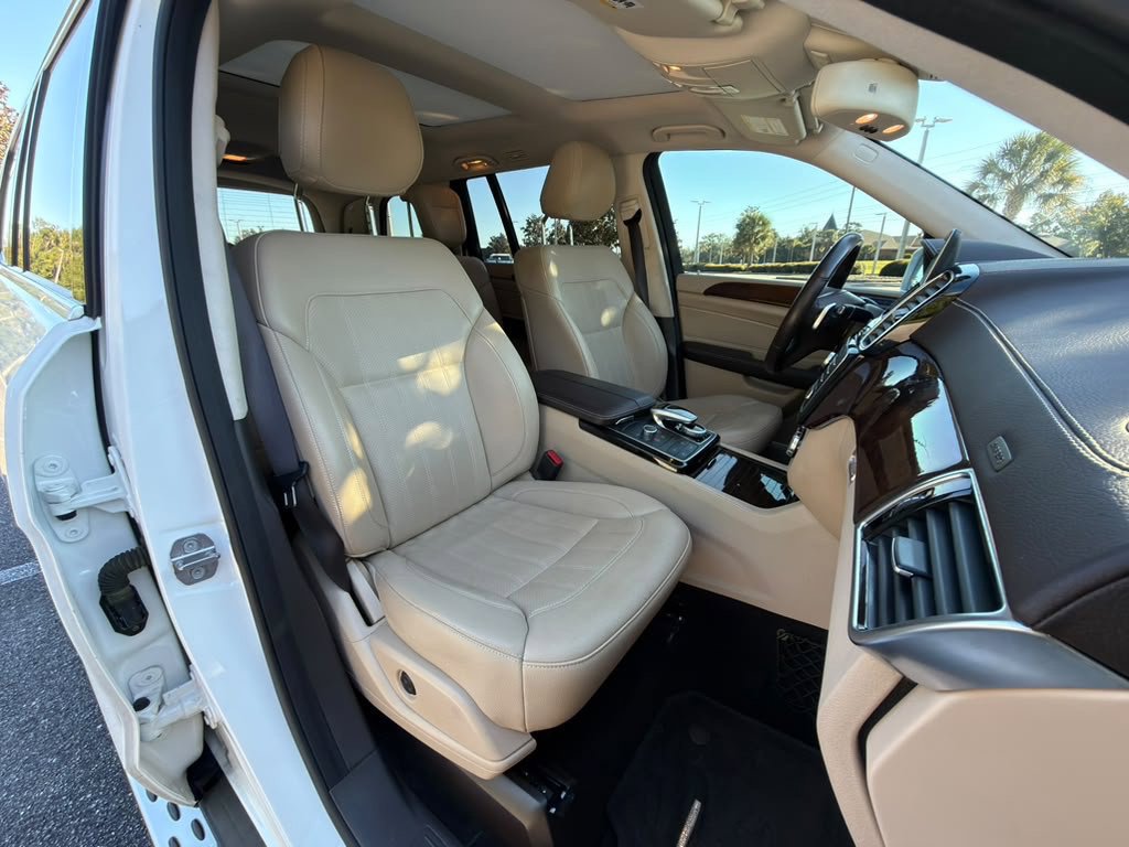 Used 2019 Mercedes-Benz GLS 450 4MATIC image 27