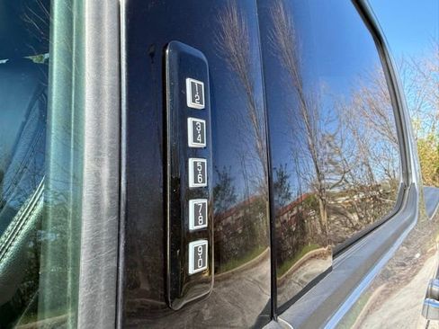 Used 2020 Ford F250 Lariat w/ Lariat Ultimate Package image 10