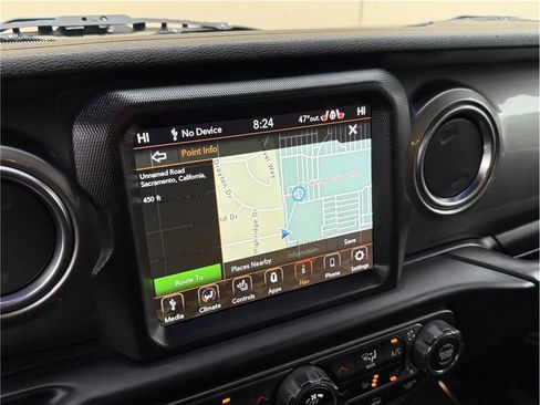 Used 2020 Jeep Gladiator Overland image 16